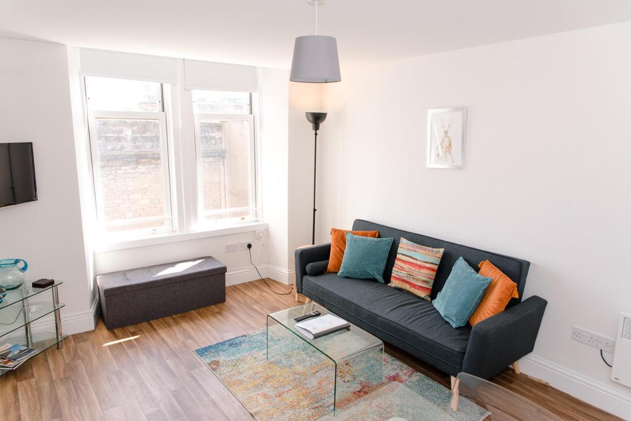 Greenstar Apartments - 2 Minute Walk Away Into City Centre - 6 Individual Flats - Next To Abertay University - 1 Bed 2 Bed & 3 Bedroom Flats - Fully Equipped - Short - Mid - Long Stays Welcome 던디 외부 사진