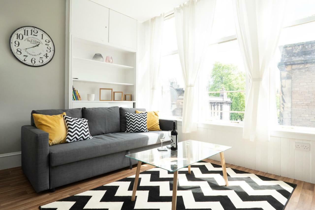 Greenstar Apartments - 2 Minute Walk Away Into City Centre - 6 Individual Flats - Next To Abertay University - 1 Bed 2 Bed & 3 Bedroom Flats - Fully Equipped - Short - Mid - Long Stays Welcome 던디 외부 사진