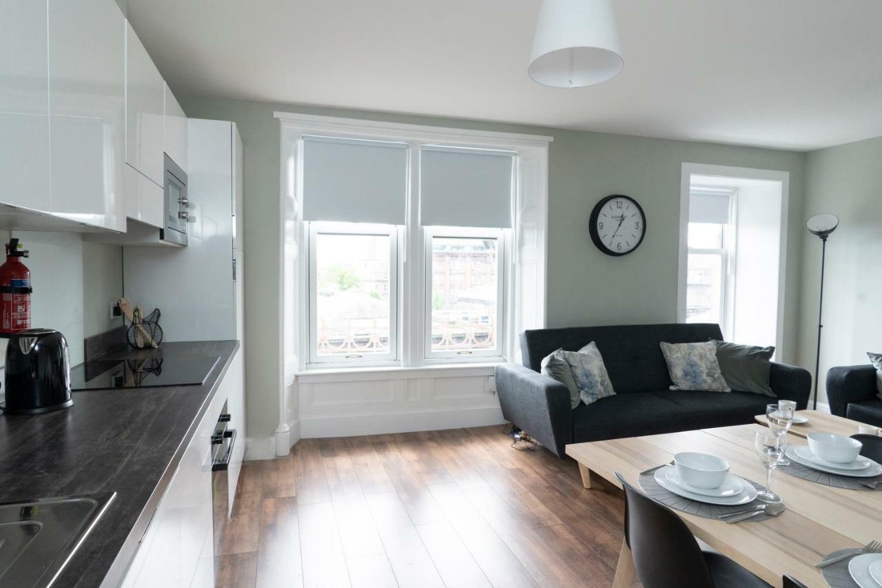 Greenstar Apartments - 2 Minute Walk Away Into City Centre - 6 Individual Flats - Next To Abertay University - 1 Bed 2 Bed & 3 Bedroom Flats - Fully Equipped - Short - Mid - Long Stays Welcome 던디 외부 사진